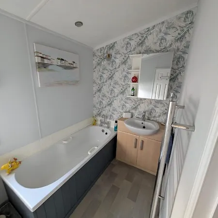 Campsite A And C Plot 21 2 Double Bedrooms Plot 21 With Hot Tub 1 Pet Only No Commercial Vans 4pm Check In High Hesket