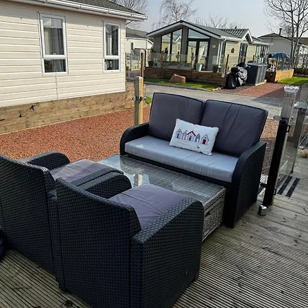21 Hesket Park Huge Hot Tub Pet Friendly No Commercial Vans Campsite *