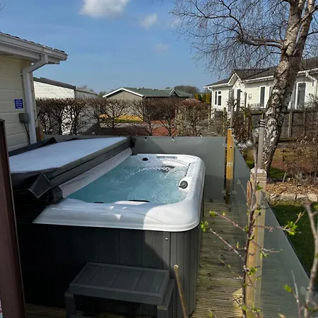 Campsite 21 Hesket Park Huge Hot Tub Pet Friendly No Commercial Vans *