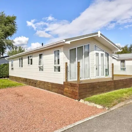 21 Hesket Park Huge Hot Tub Pet Friendly No Commercial Vans Campsite