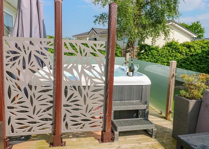 A And C Plot 21 2 Double Bedrooms Plot 21 With Hot Tub 1 Pet Only No Commercial Vans 4pm Check In * High Hesket